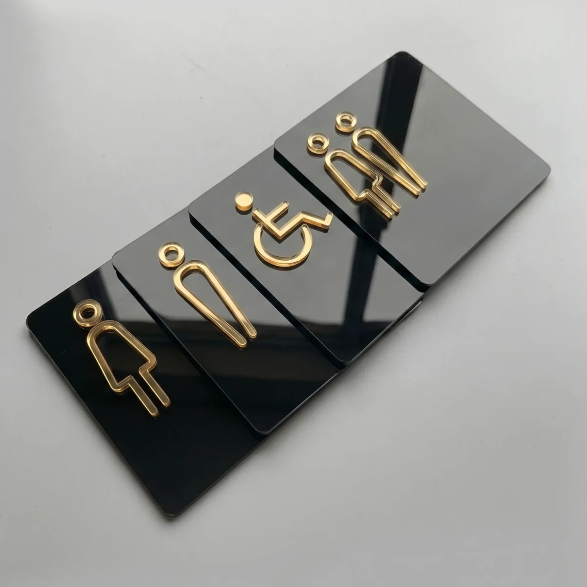 3D Gold Pleksi Tuvalet Yönlendirme Tabelası Seti